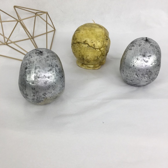 Skull Candles Set Of 3 - Picture 3 of 5